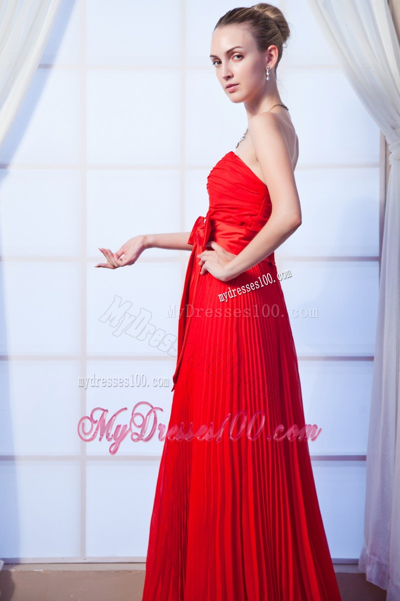 Red Empire Strapless Prom Dress with Ruches Floor-length