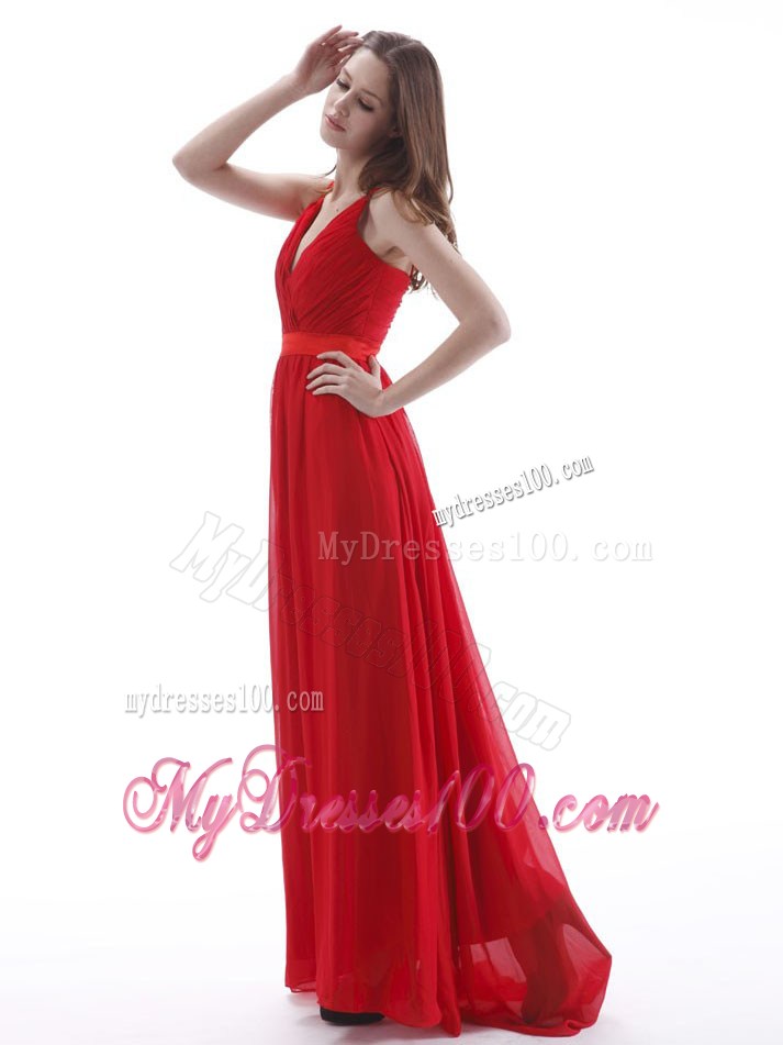 2013 Cheap V-neck Red Graduation Dress with Ruching Floor-length