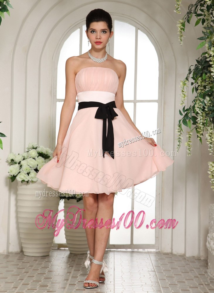 Cheap Baby Pink Homecoming Dresses With Black Sash Knee-length