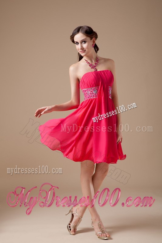 Luxurious Red Empire Strapless Short Homecoming Dresses Beading