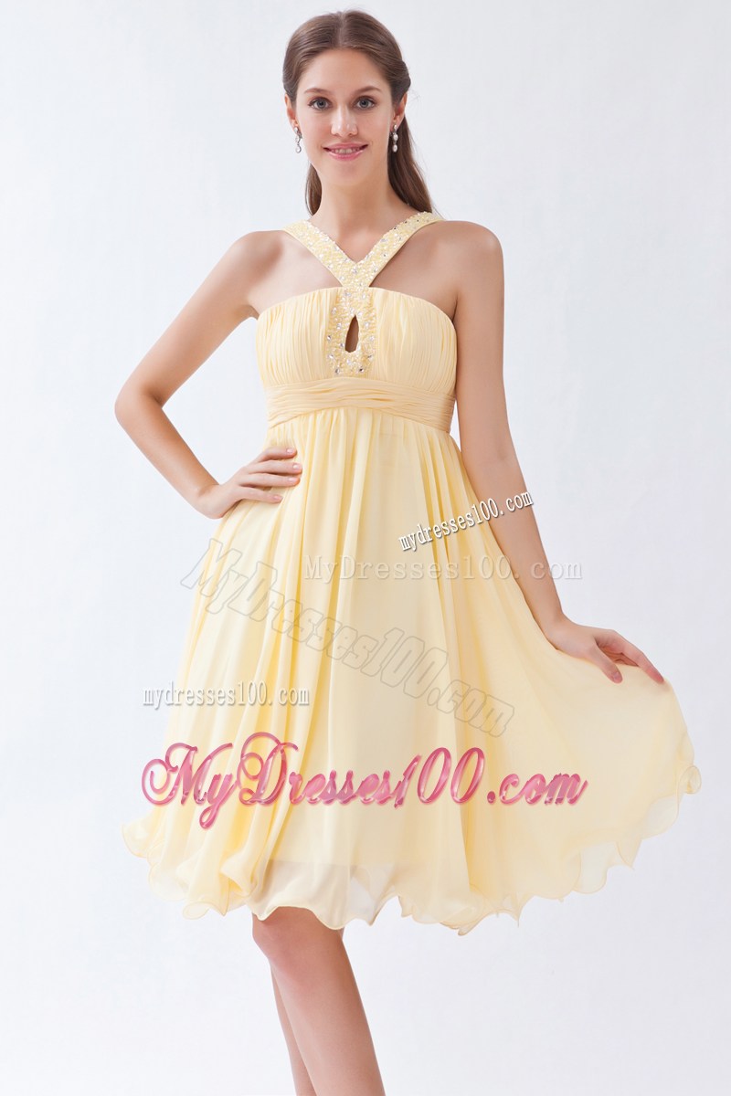 2013 Cheap Yellow Empire V-neck Beading Short Homecoming Dresses