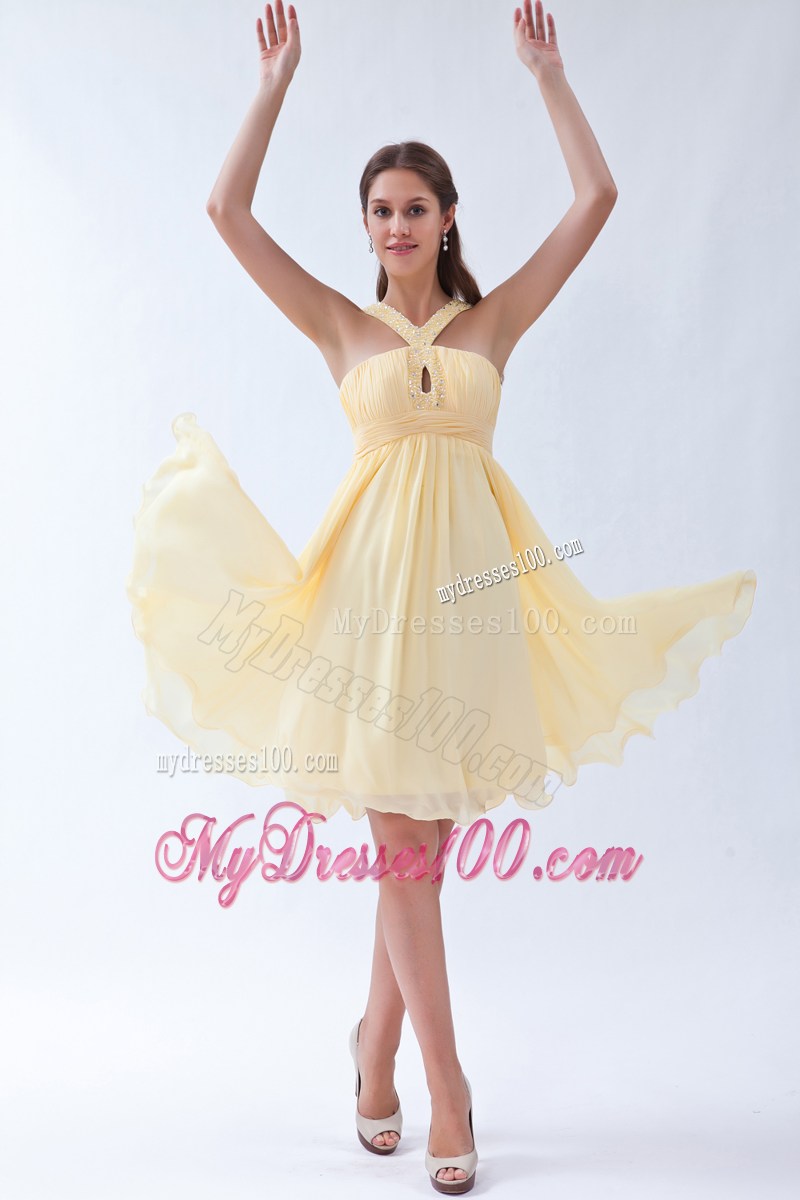2013 Cheap Yellow Empire V-neck Beading Short Homecoming Dresses