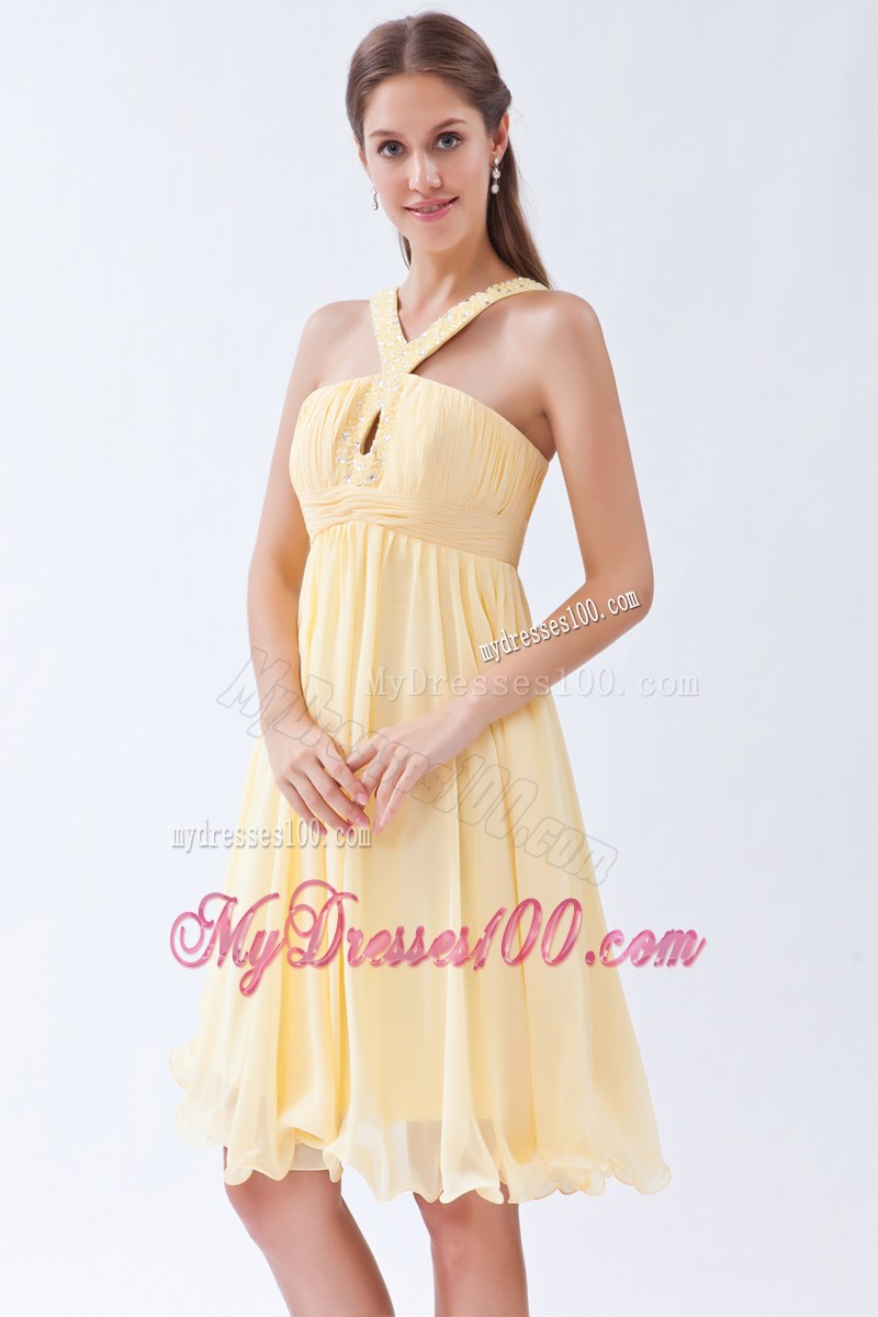 2013 Cheap Yellow Empire V-neck Beading Short Homecoming Dresses