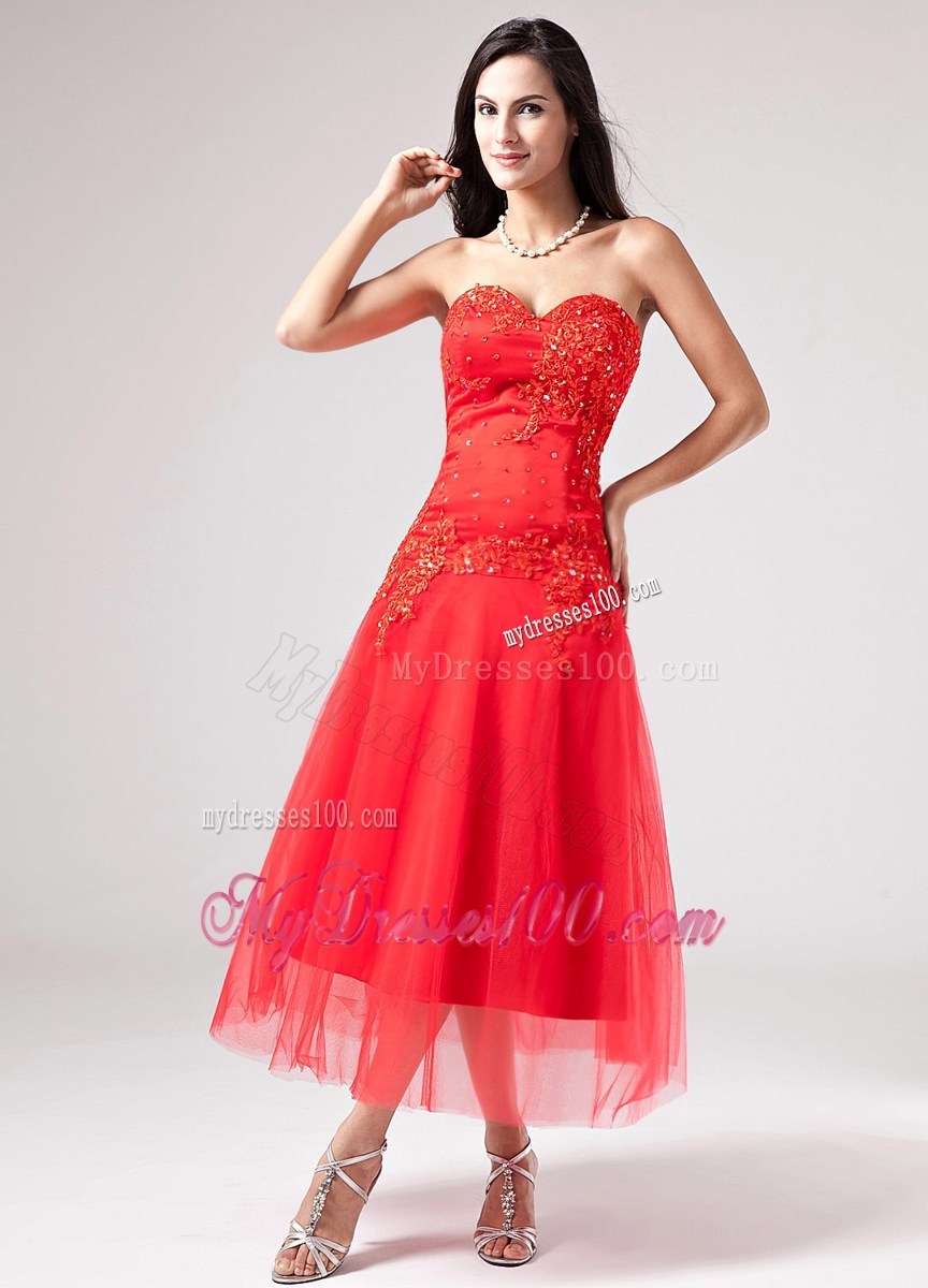 Luxurious Red Sweetheart Homecoming Dresses Beading Appliques