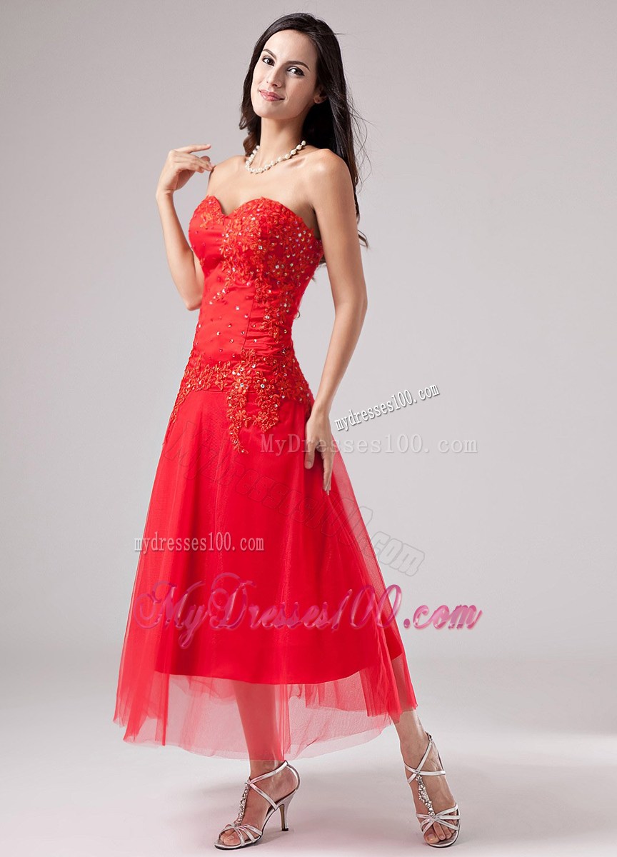 Luxurious Red Sweetheart Homecoming Dresses Beading Appliques