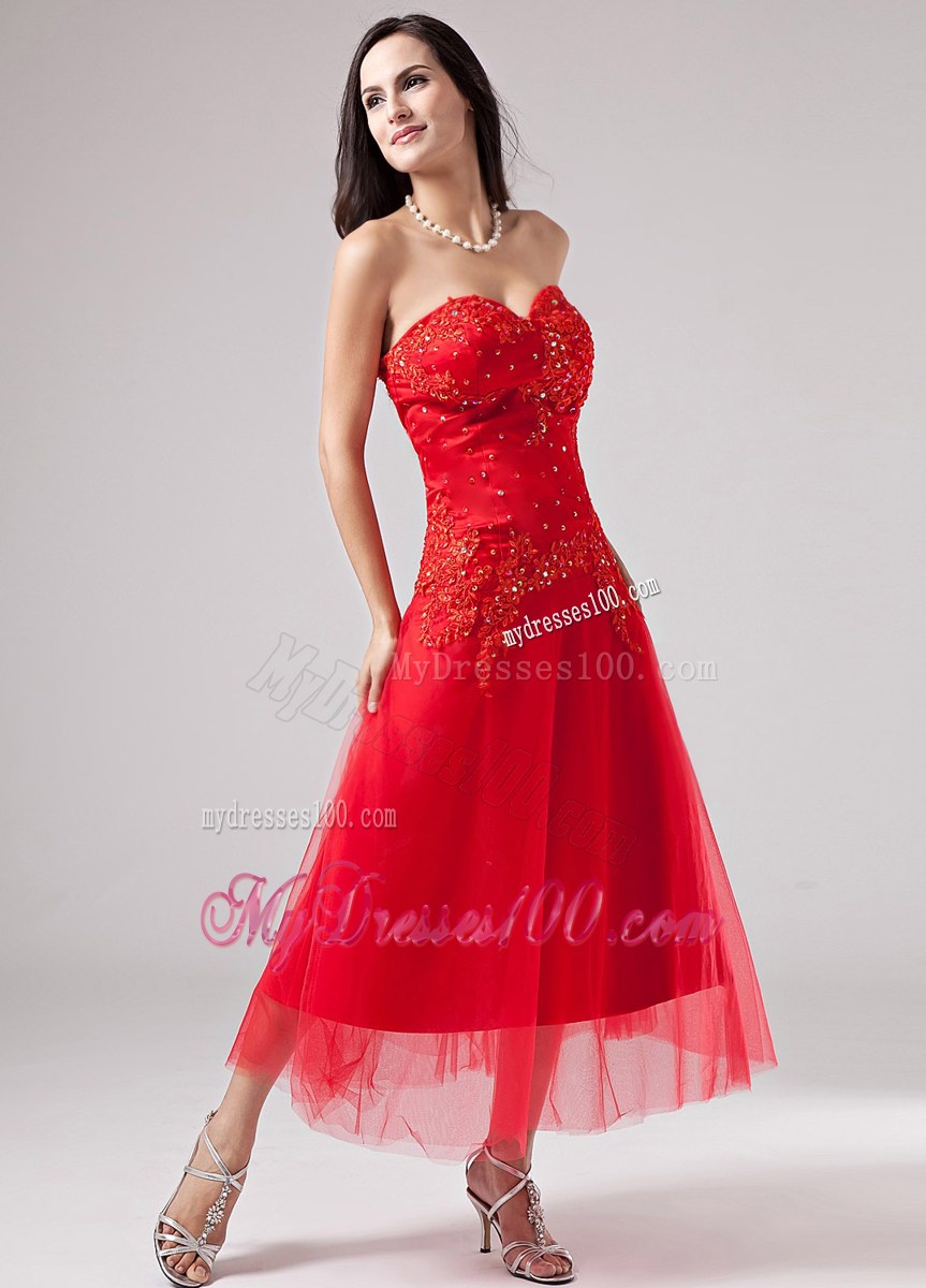Luxurious Red Sweetheart Homecoming Dresses Beading Appliques