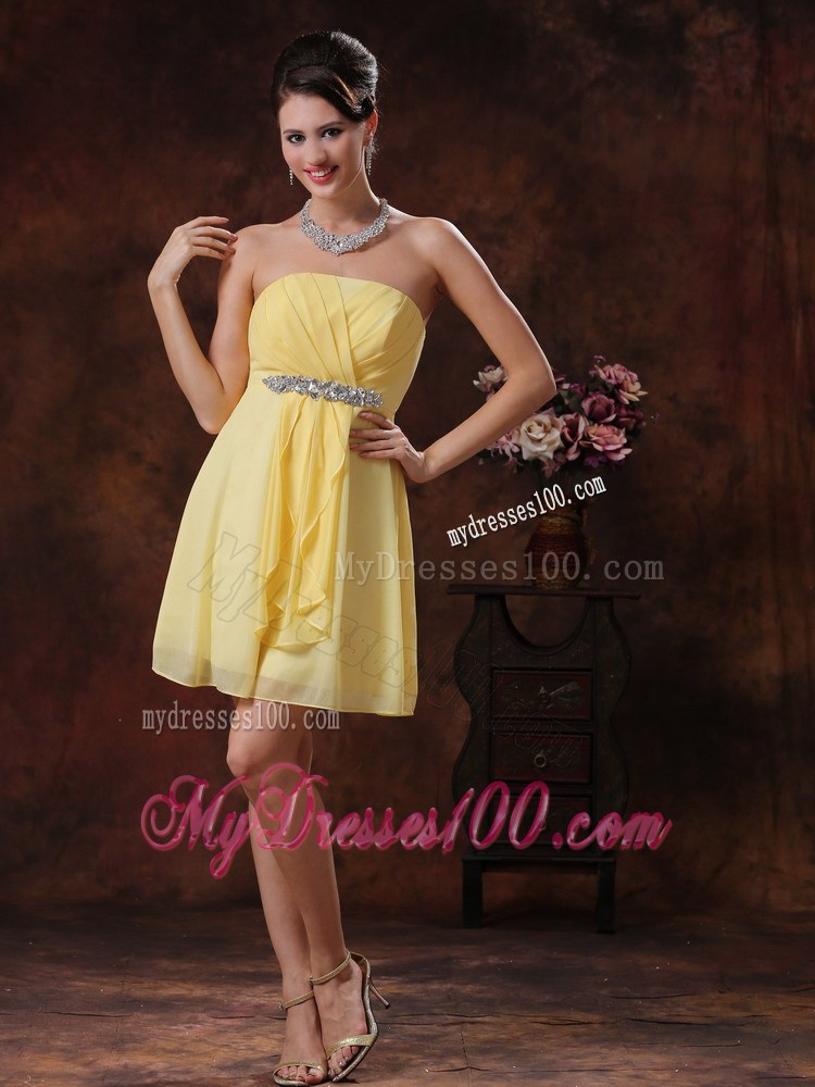 Customize Yellow Homecoming Dresses With Beaded and Ruching