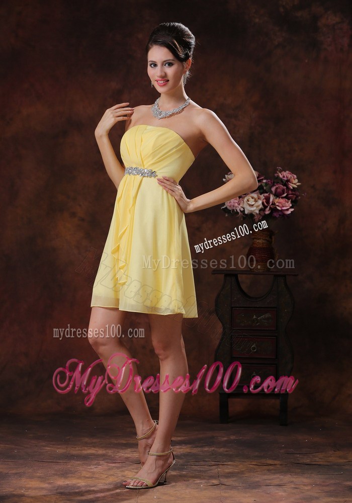Customize Yellow Homecoming Dresses With Beaded and Ruching