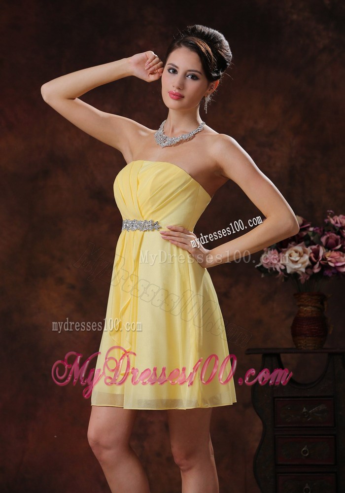 Customize Yellow Homecoming Dresses With Beaded and Ruching