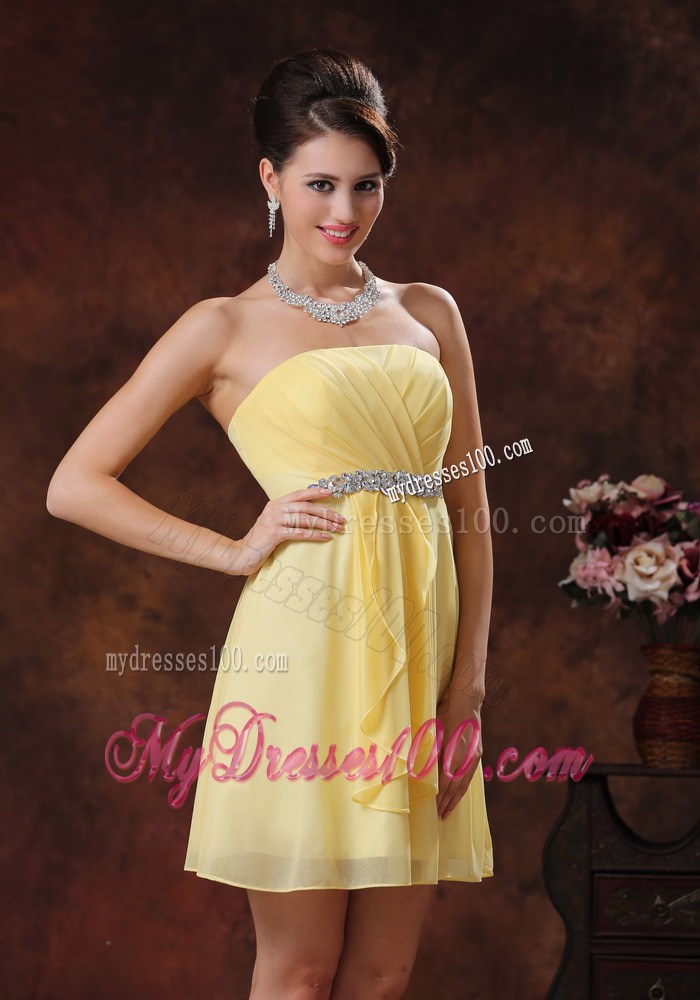 Customize Yellow Homecoming Dresses With Beaded and Ruching