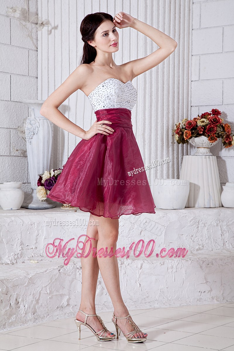 2013 Burgundy Sweetheart Homecoming Dresses with Beading 