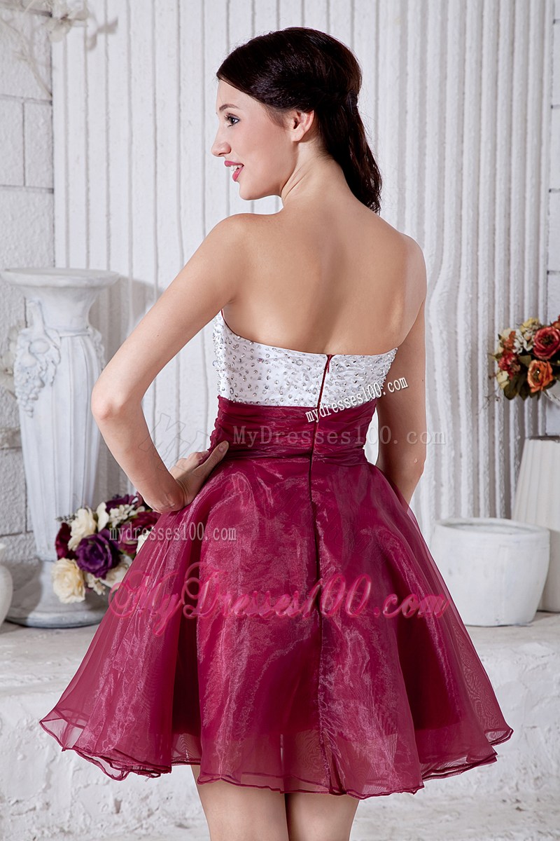 2013 Burgundy Sweetheart Homecoming Dresses with Beading 