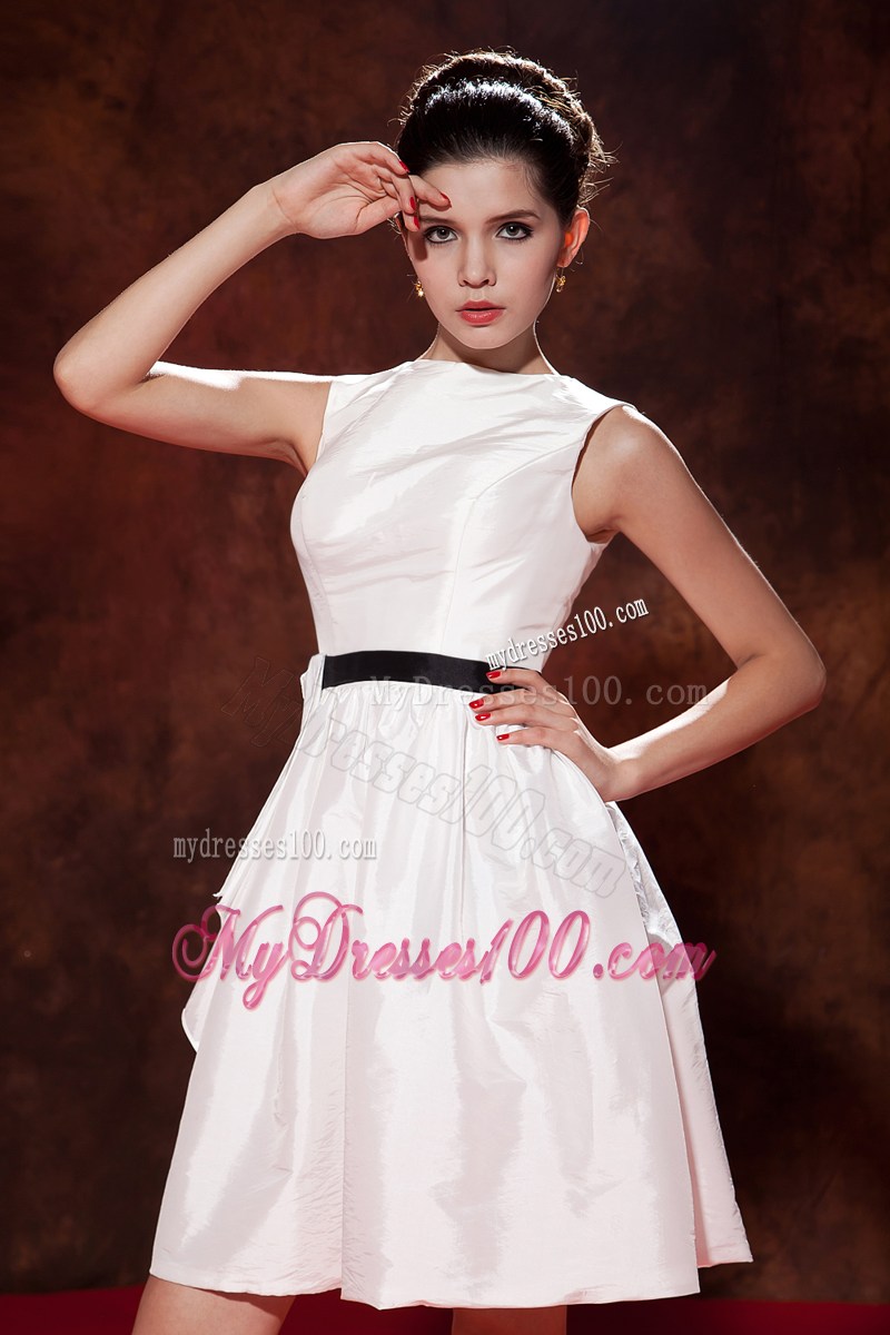 2013 Modest White Princess Homecoming Dresses Bateau with Belt