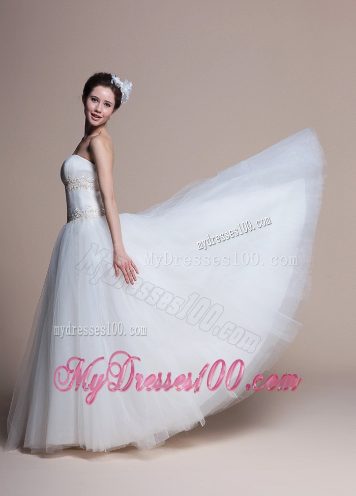 2016 Elegant A Line Strapless Wedding Dresses with Appliques