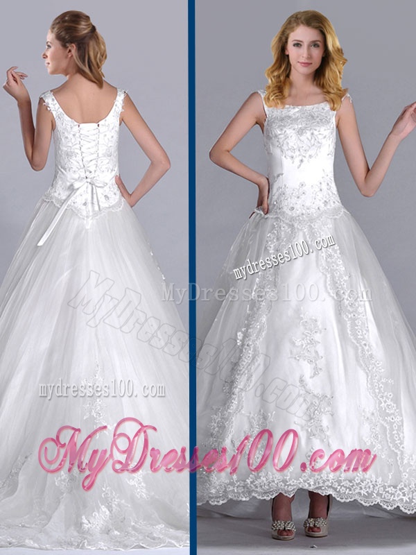 2016 Elegant Scoop Brush Train Tulle Wedding Dress with Beading and Embroidery