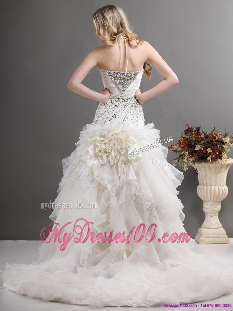2016 Exquisite Halter Top Wedding Dress with Beading and Ruffles