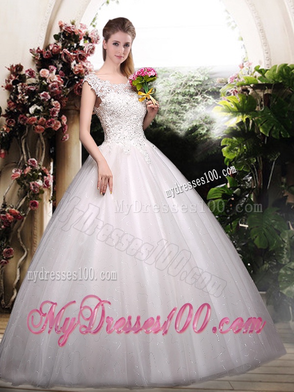 2016 Romantic Ball Gown Scoop Wedding Dresses with Appliques