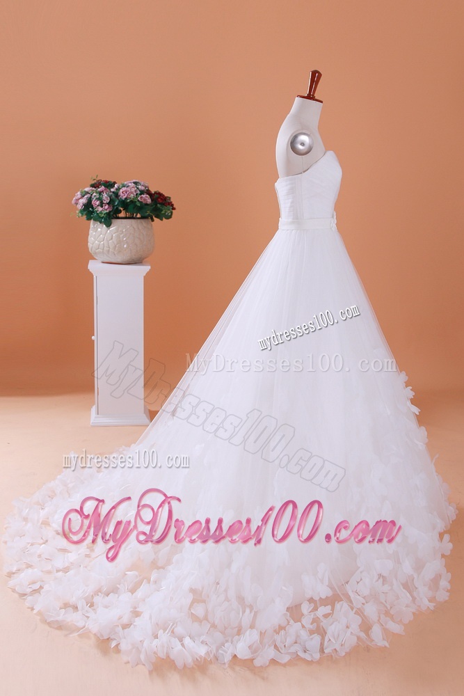 Custom Made A Line Sweetheart Wedding Dresses with Appliques