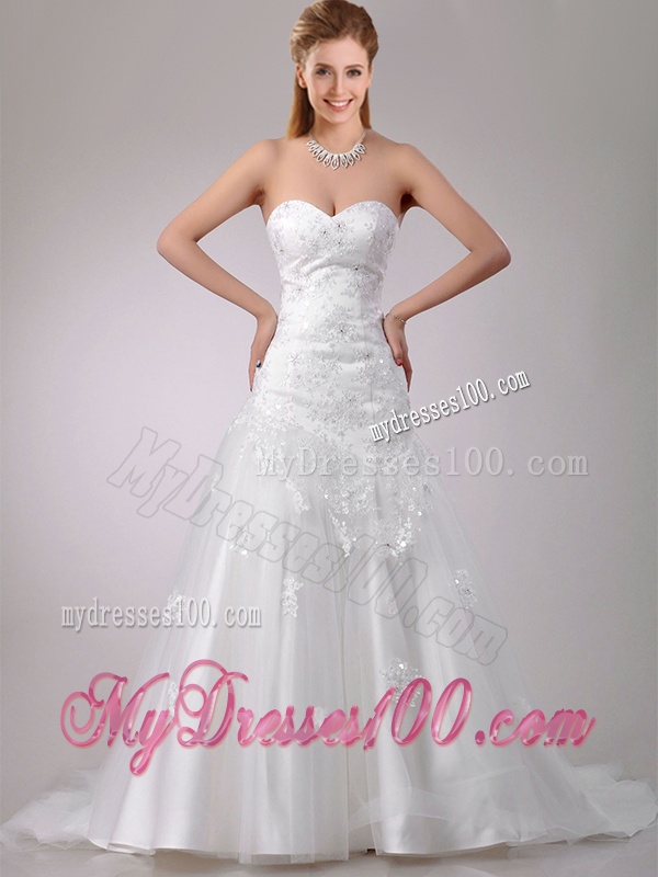Lovely Be-ribboned Beaded and Applique Wedding Dress with Brush Train