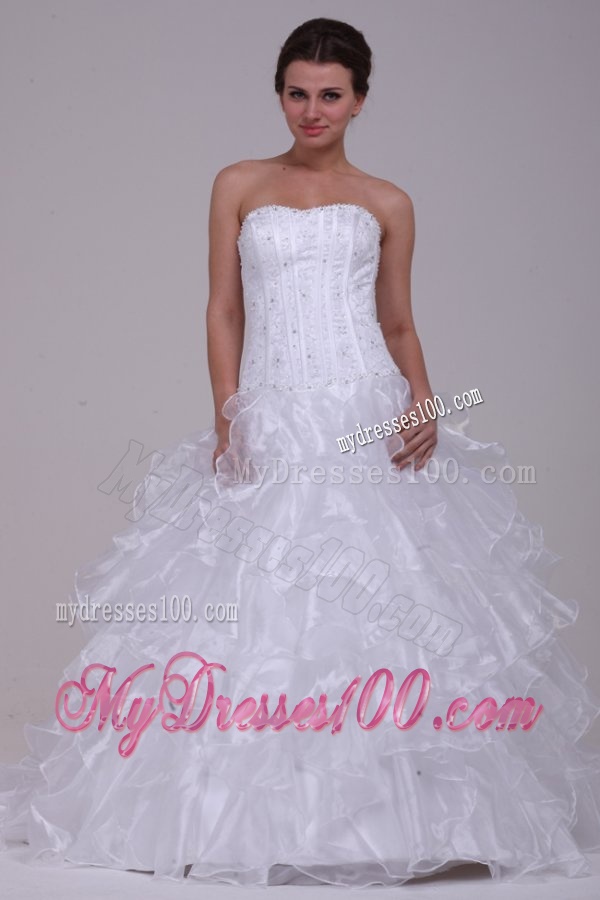Luxurious Ball Gown Sweetheart Floor-length Beading Organza Wedding Dress