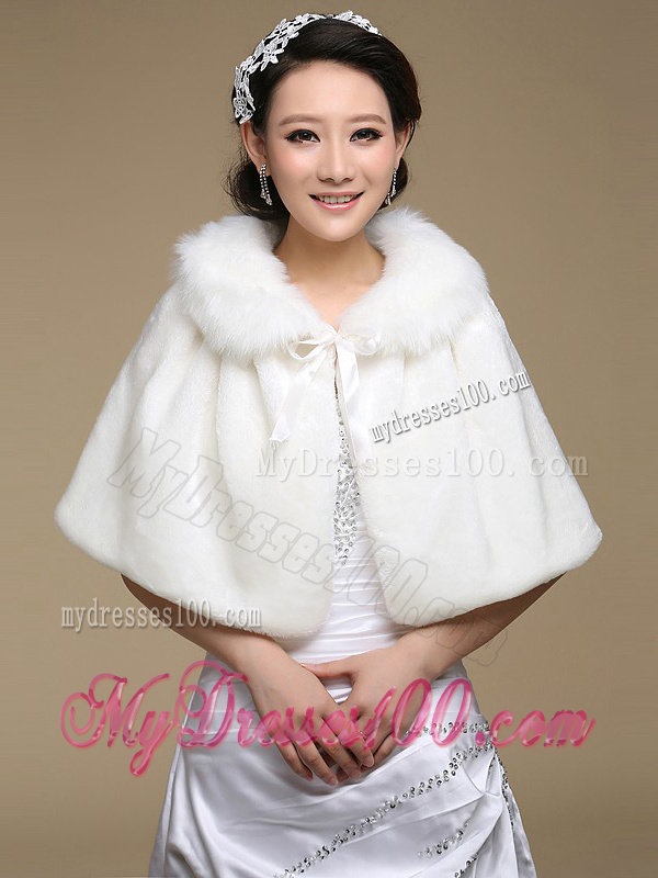 Pretty White Sweetheart Beading Wedding Dresses with Brush Train