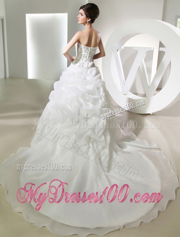Puffy Sweetheart Pick-ups and Appliques Wedding Dress with Chapel Train