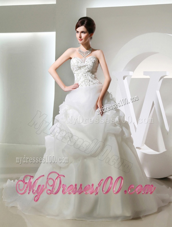 Puffy Sweetheart Pick-ups and Appliques Wedding Dress with Chapel Train