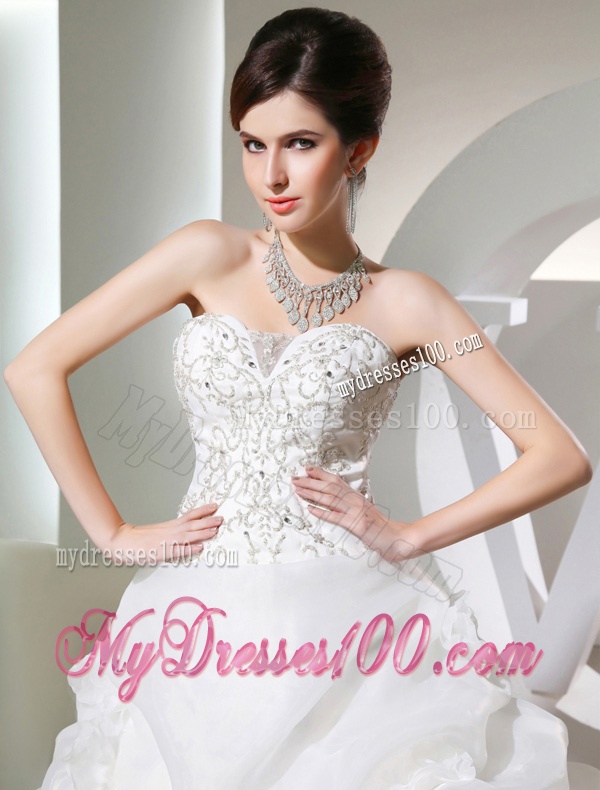 Puffy Sweetheart Pick-ups and Appliques Wedding Dress with Chapel Train