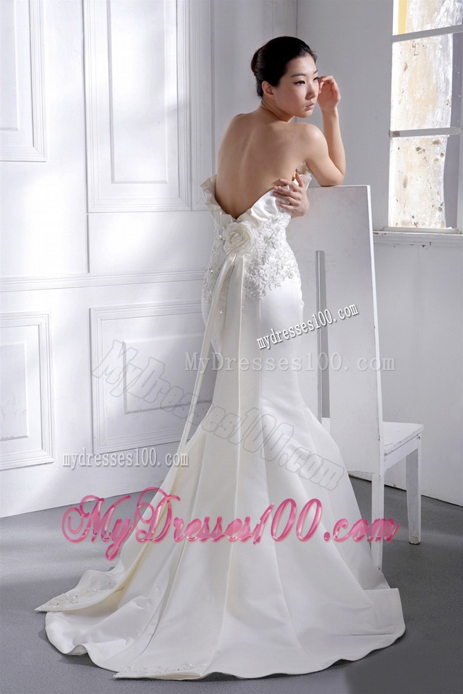 Romantic Court Train Appliques and Beading Wedding Dresses in Mermaid