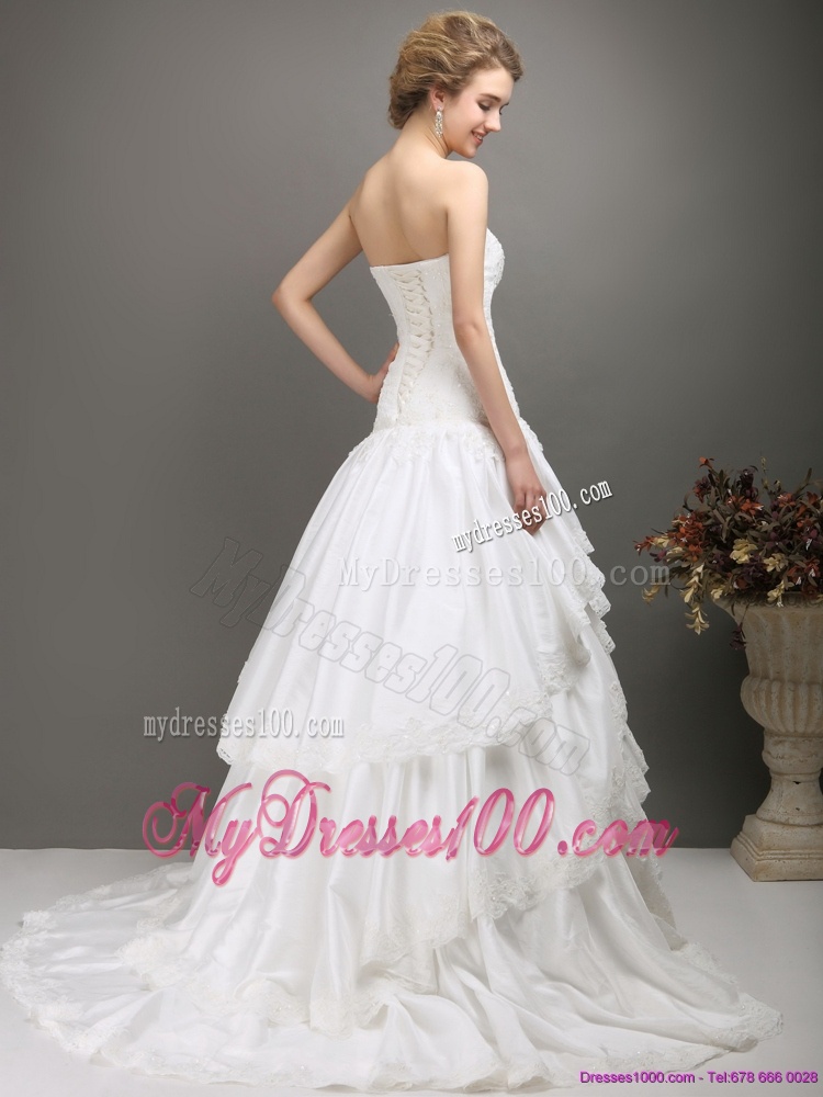 White Sweetheart Brush Train Wedding Dresses with Ruffled Layers