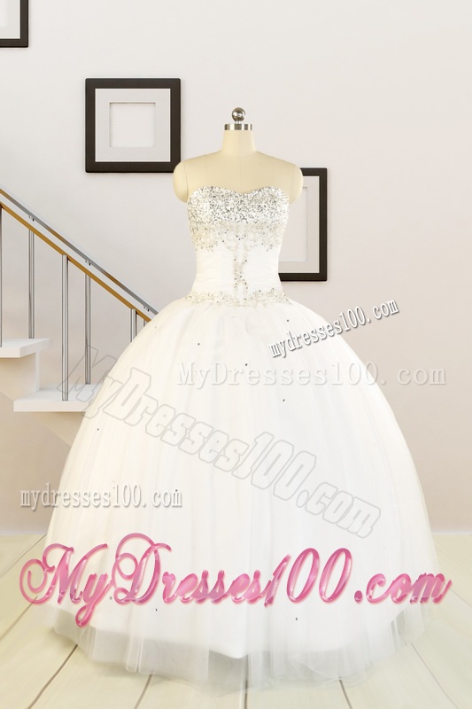 2016 White Elegant Quinceanera Dresses with Beading