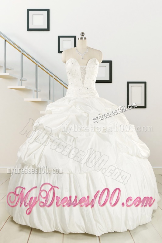 2016 White Taffeta Dresses For Quinceanera with Beading and Pick Ups