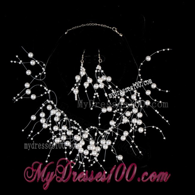 Beautiful Ladies Necklace and Earrings Jewelry Set
