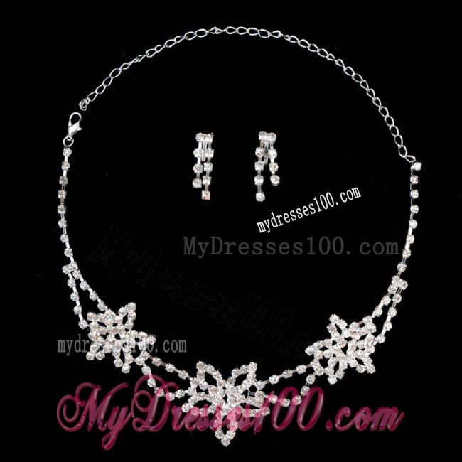 Exquisite Flower Shaped Rhinestone Wedding Jewelry Set Including Necklace And Earrings
