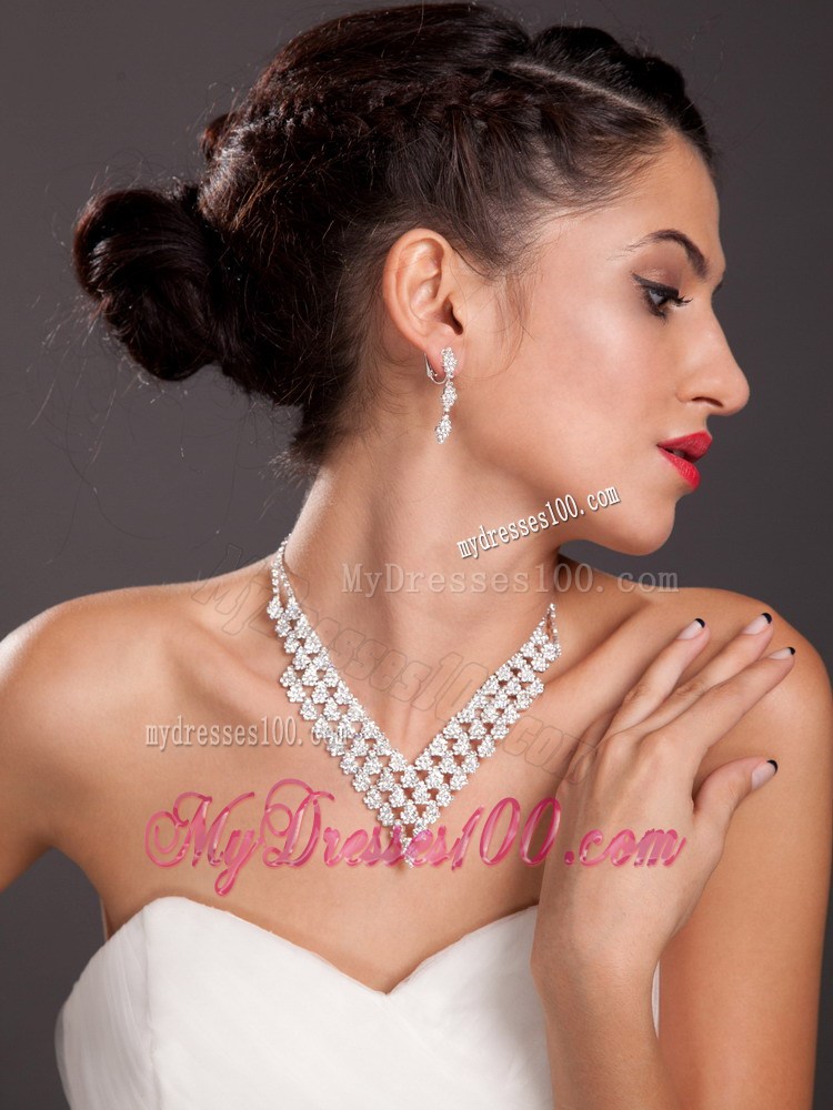 Ivory Imitation Pearl Two Pieces Ladies Necklace and Earrings Jewelry Set