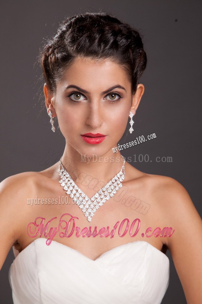 Ivory Imitation Pearl Two Pieces Ladies Necklace and Earrings Jewelry Set