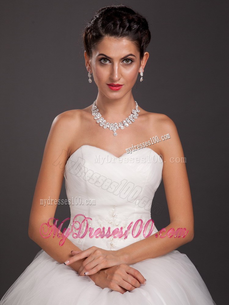 Luxurious Imitation Pearl Ladies' Jewelry Set Including Necklace And Earrings