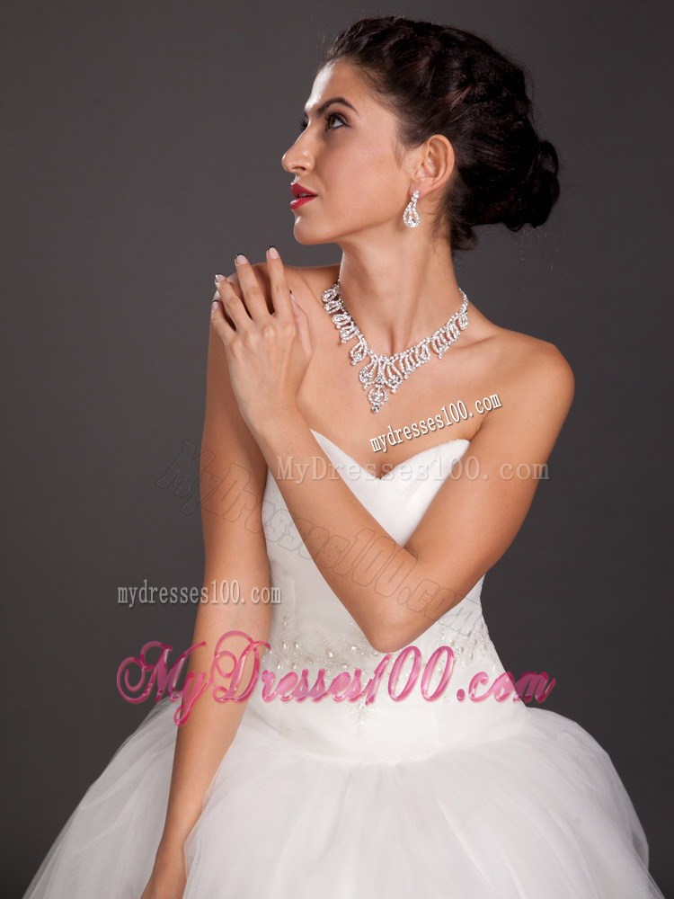 Shimmering Ladies Imitation Pearl Necklace and Earrings Jewelry Set