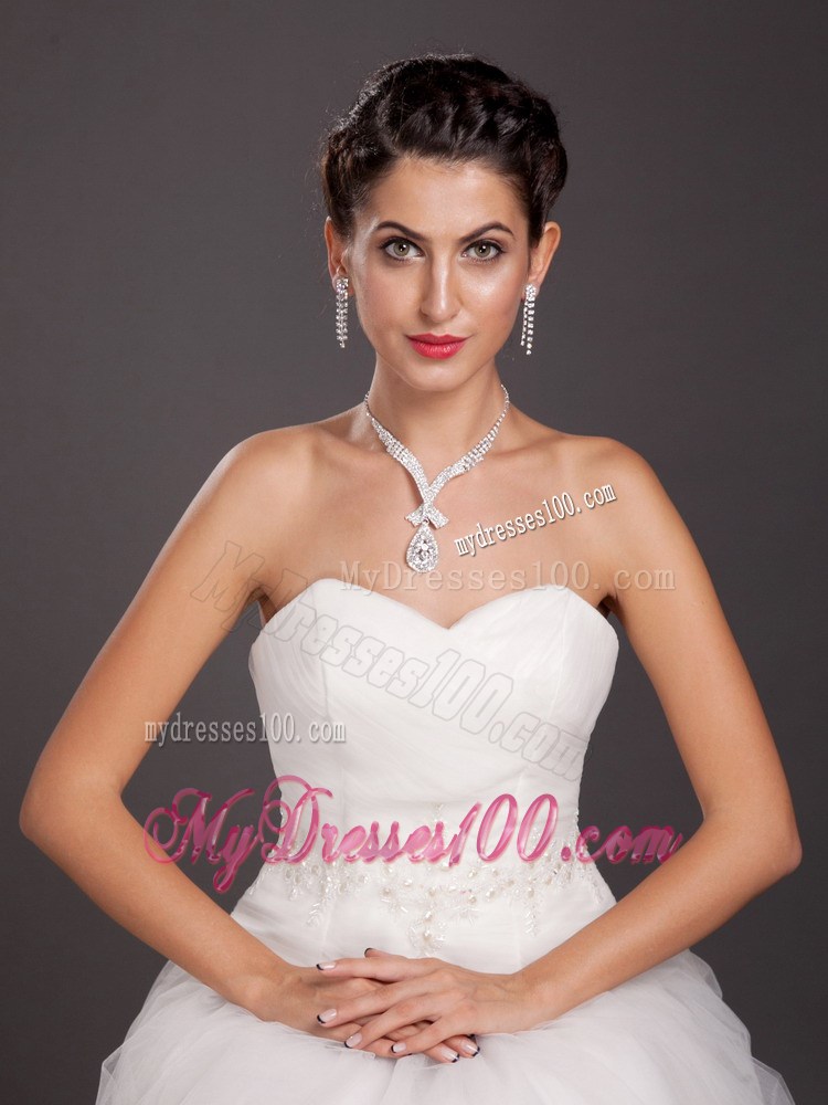 Shining Alloy Crystal Jewelry Set Including Necklace And Earrings