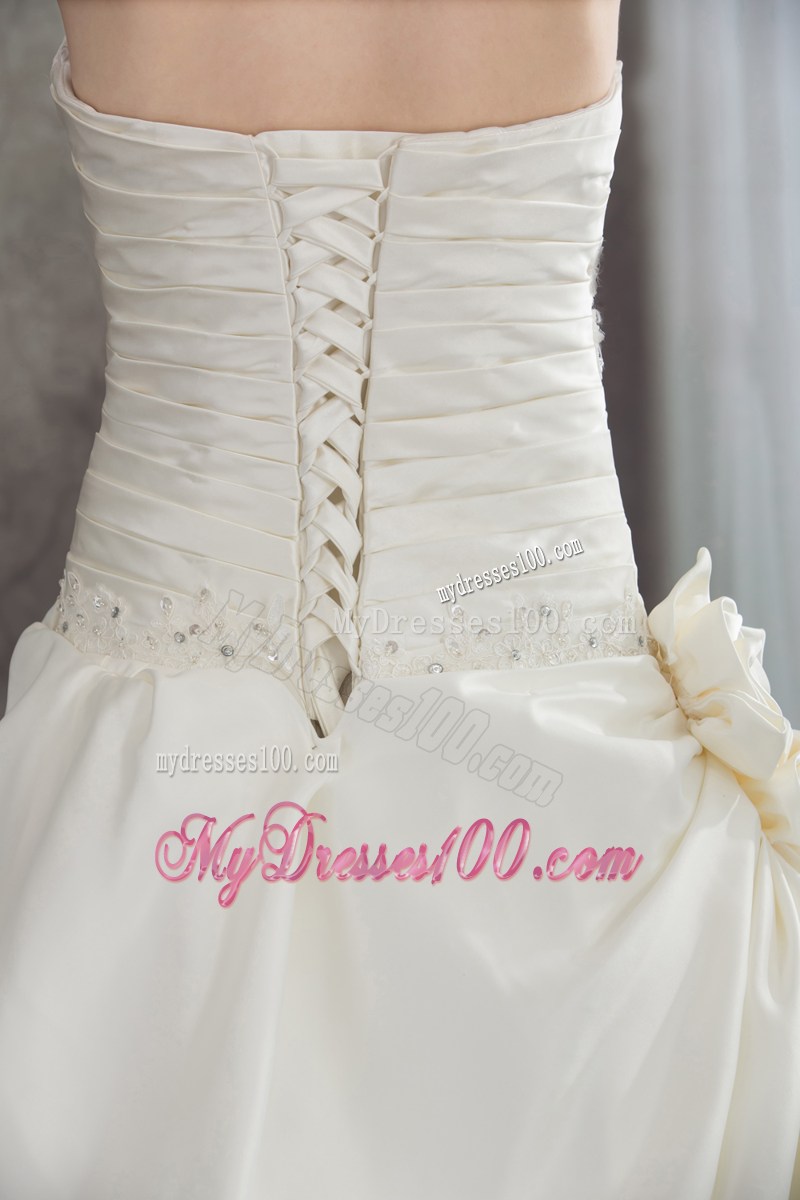 Strapless Handmade Flower Ruffles White Wedding Dress with Beading
