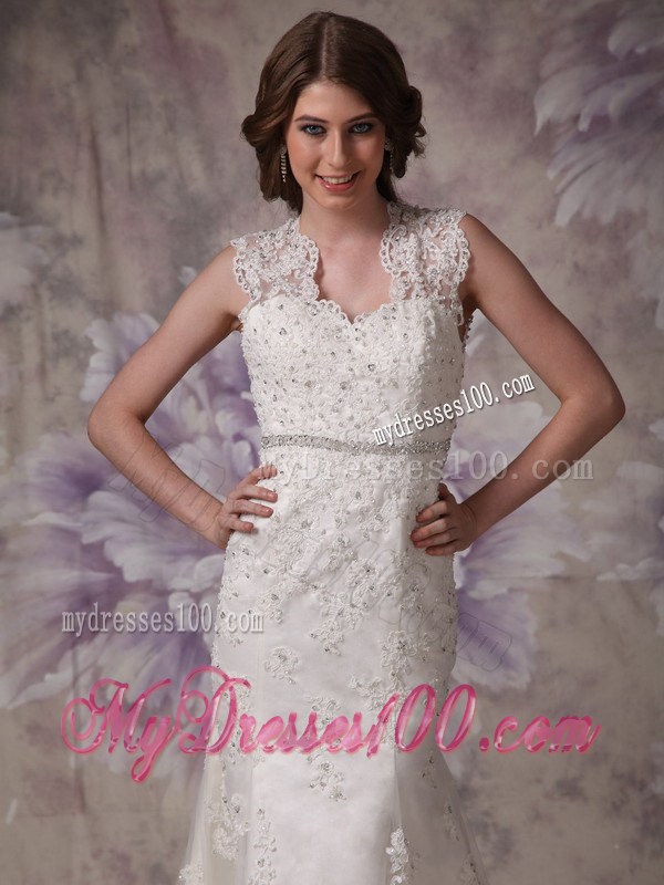 Button Down Back Square Back Out Wedding Bridal Gowns with Lace Hemline
