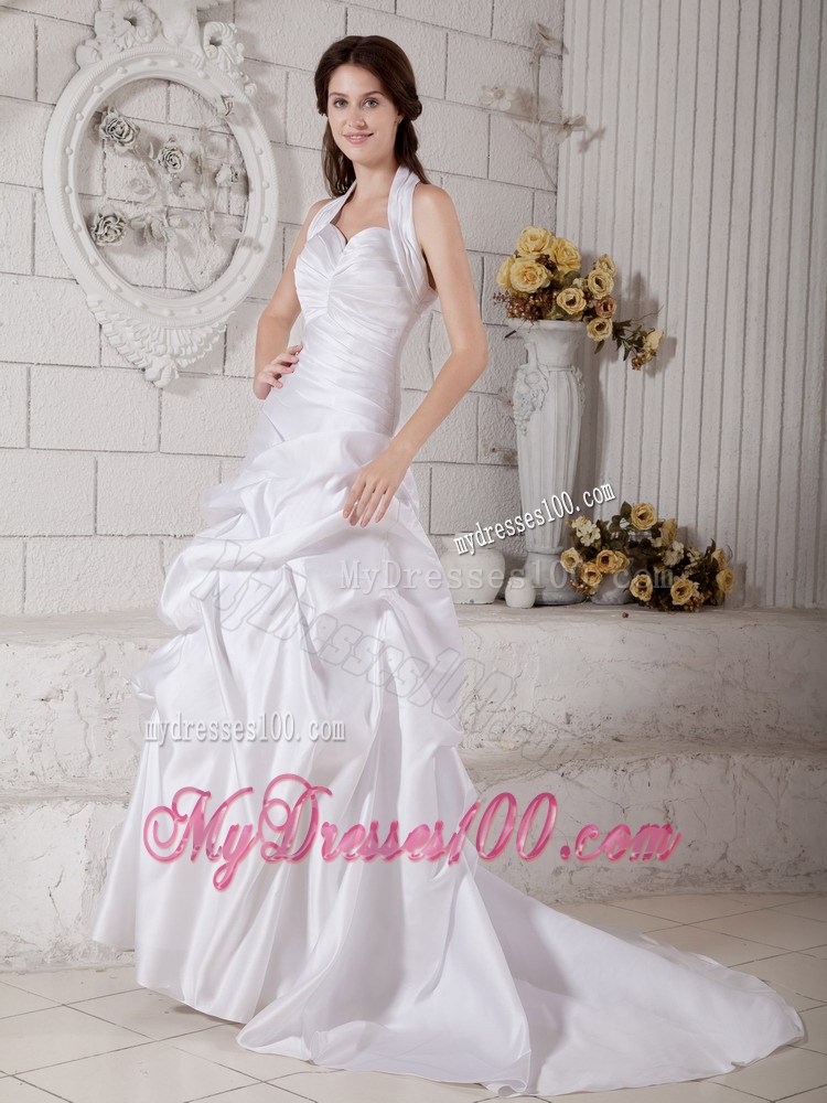 Cheap Halter Top Ruching and Pick-ups Wedding Gown with Brush Train