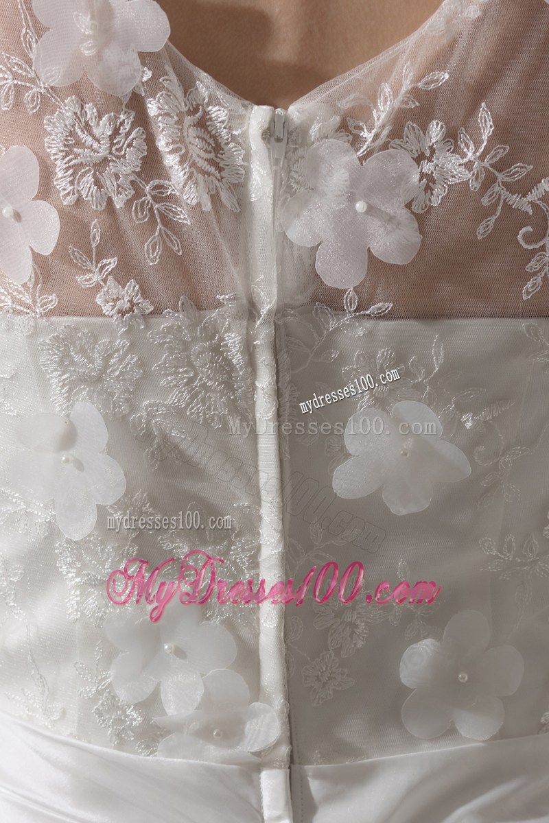 Scoop Neck Court Train Appliqued A-line Wedding Dress Zipper-up
