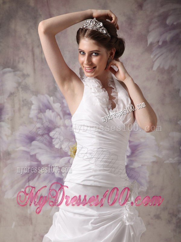 Modest Hand Made Flowers Halter Top White Wedding Dress with Pick-ups