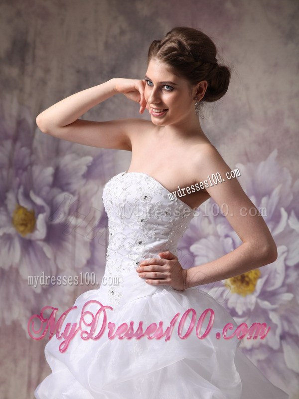 Sophisticated Strapless White Dress for Bride with Pick-ups Appliques