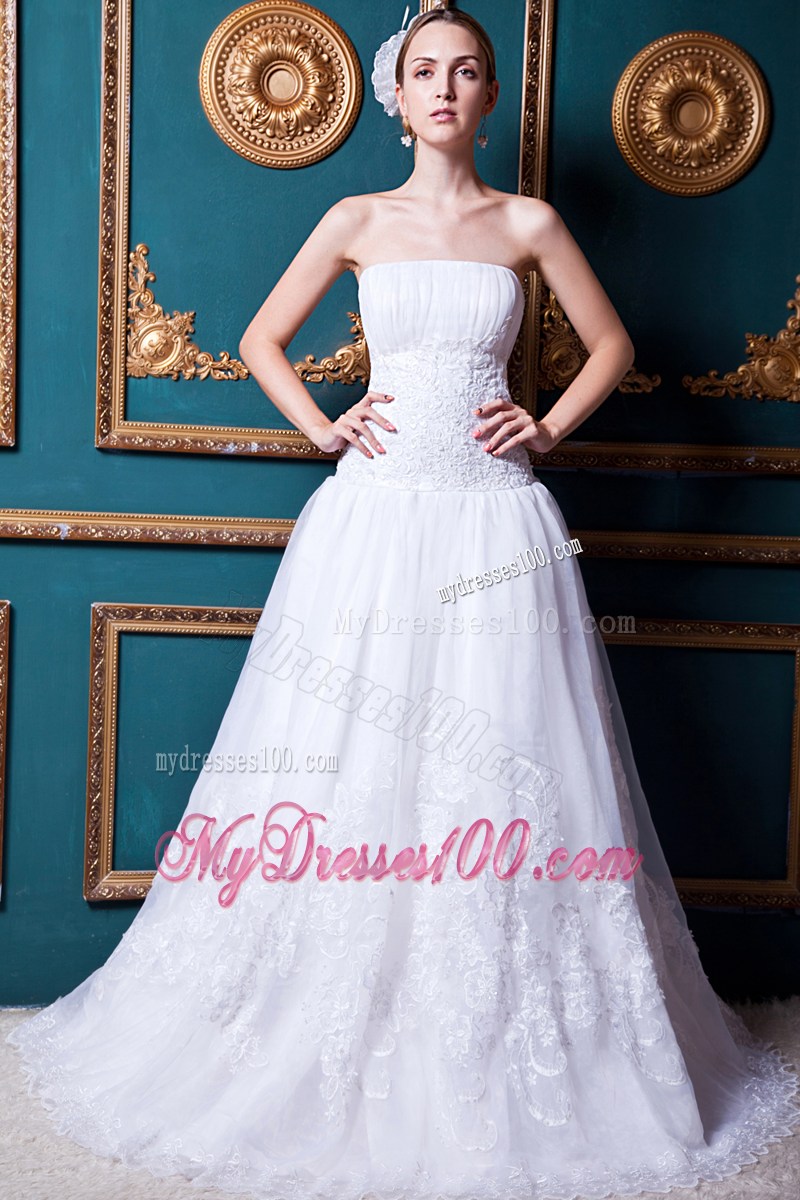 Zipper-up Back Appliques Bridal Gown with Lace Flowers Hemline