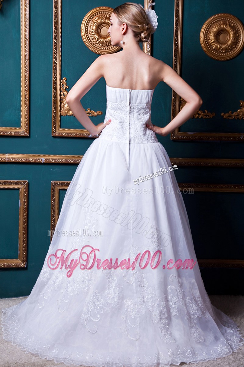 Zipper-up Back Appliques Bridal Gown with Lace Flowers Hemline