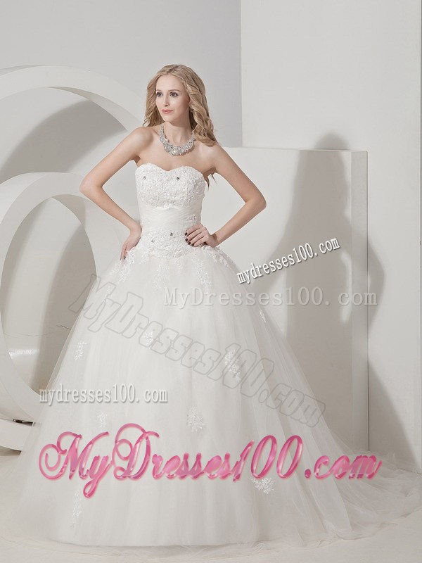 Jewelry and Appliques Decorated Brush Train Sweetheart Bridal Gown