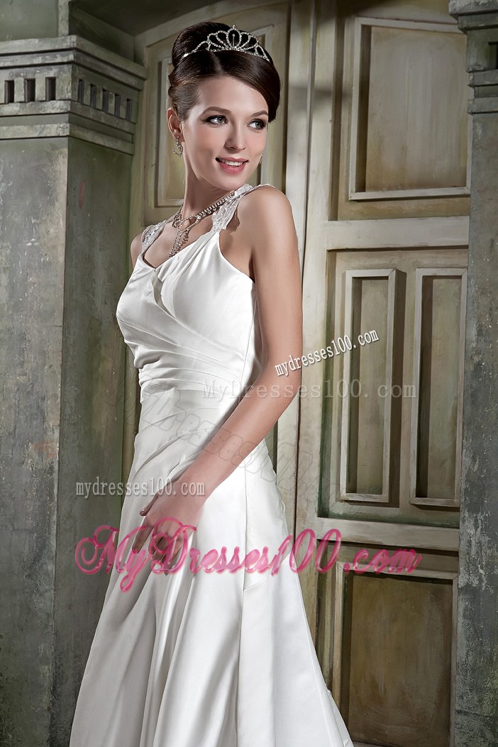 V-neck Court Train Clasp Handle Bridal Gown with the Back Cut Out