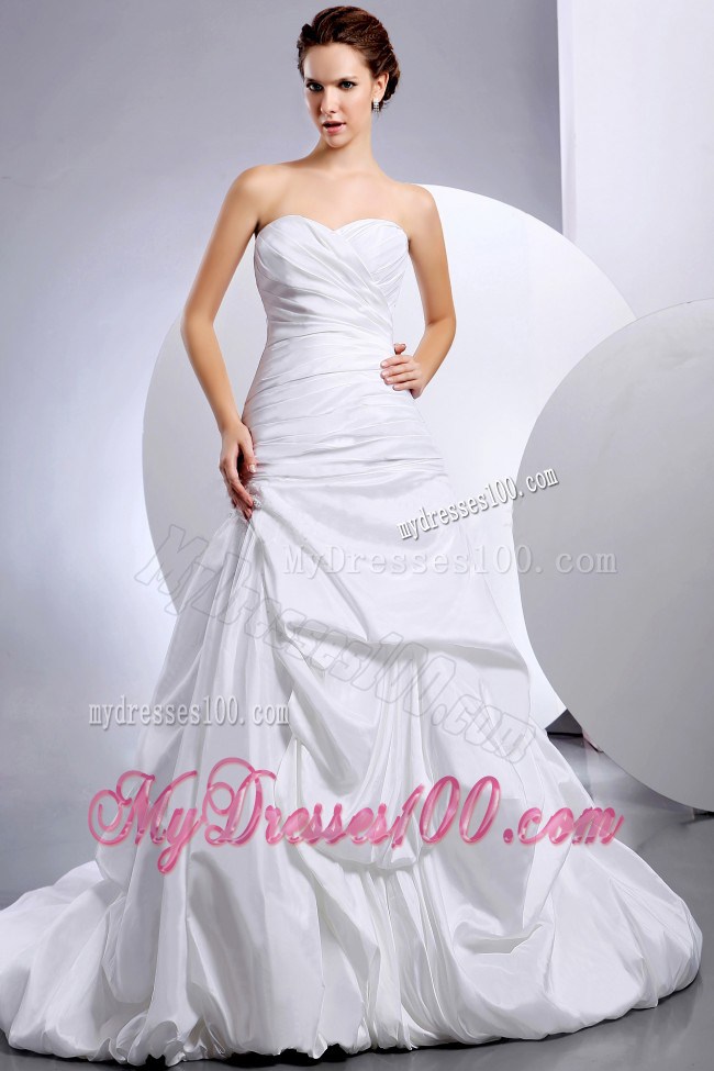 Pick-ups and Ruching Decorated Court Train Wedding Dresses